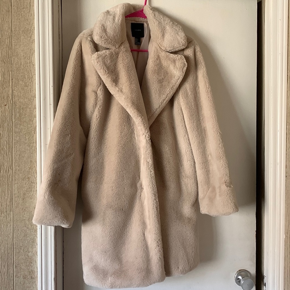 Forever 21 Beige Faux Fur Coat